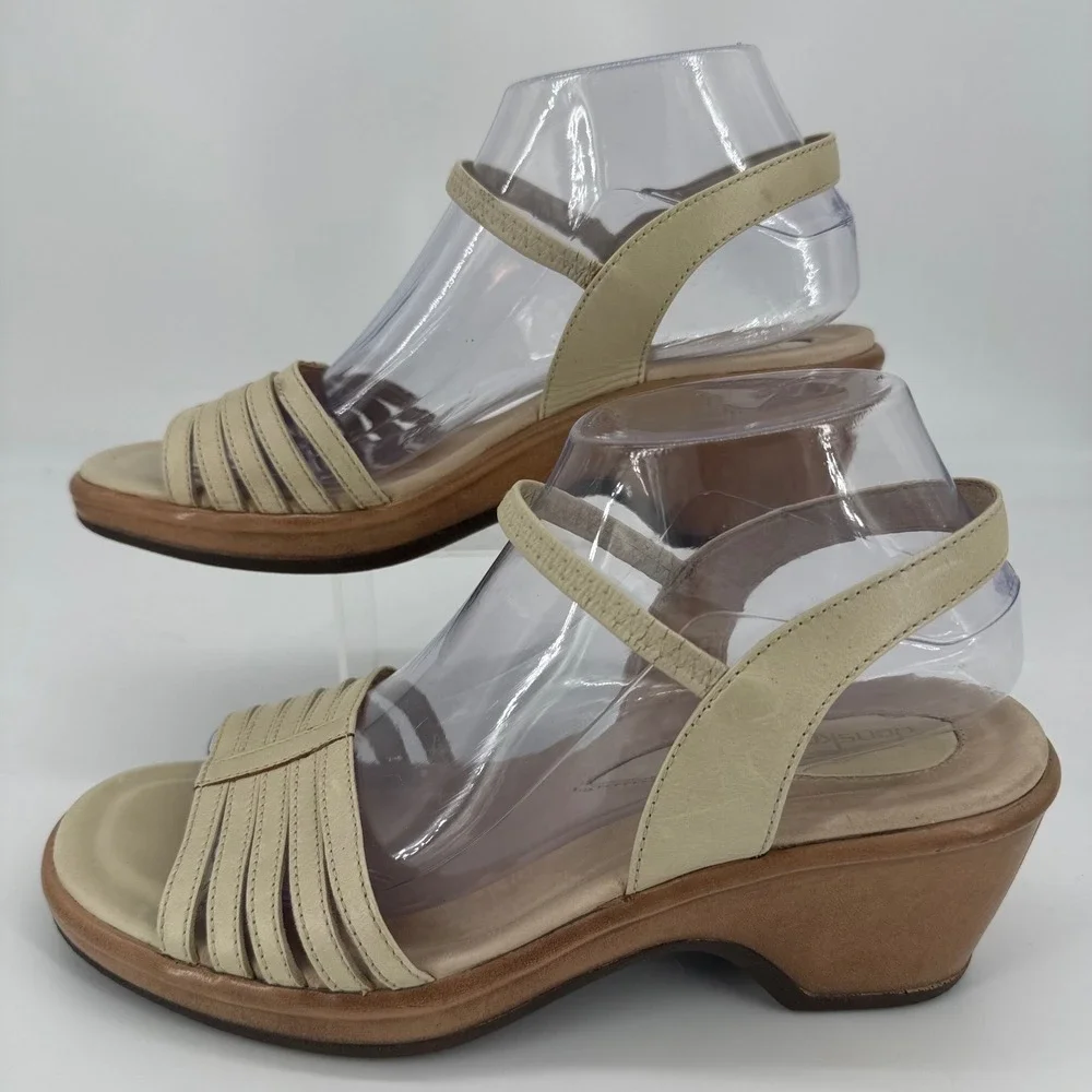Dansko Womens 39 Cream Leather Strappy Slingback Wedge Sandals Portugal 12 05 EK